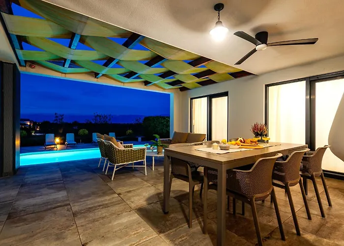 Royal Two Вилла